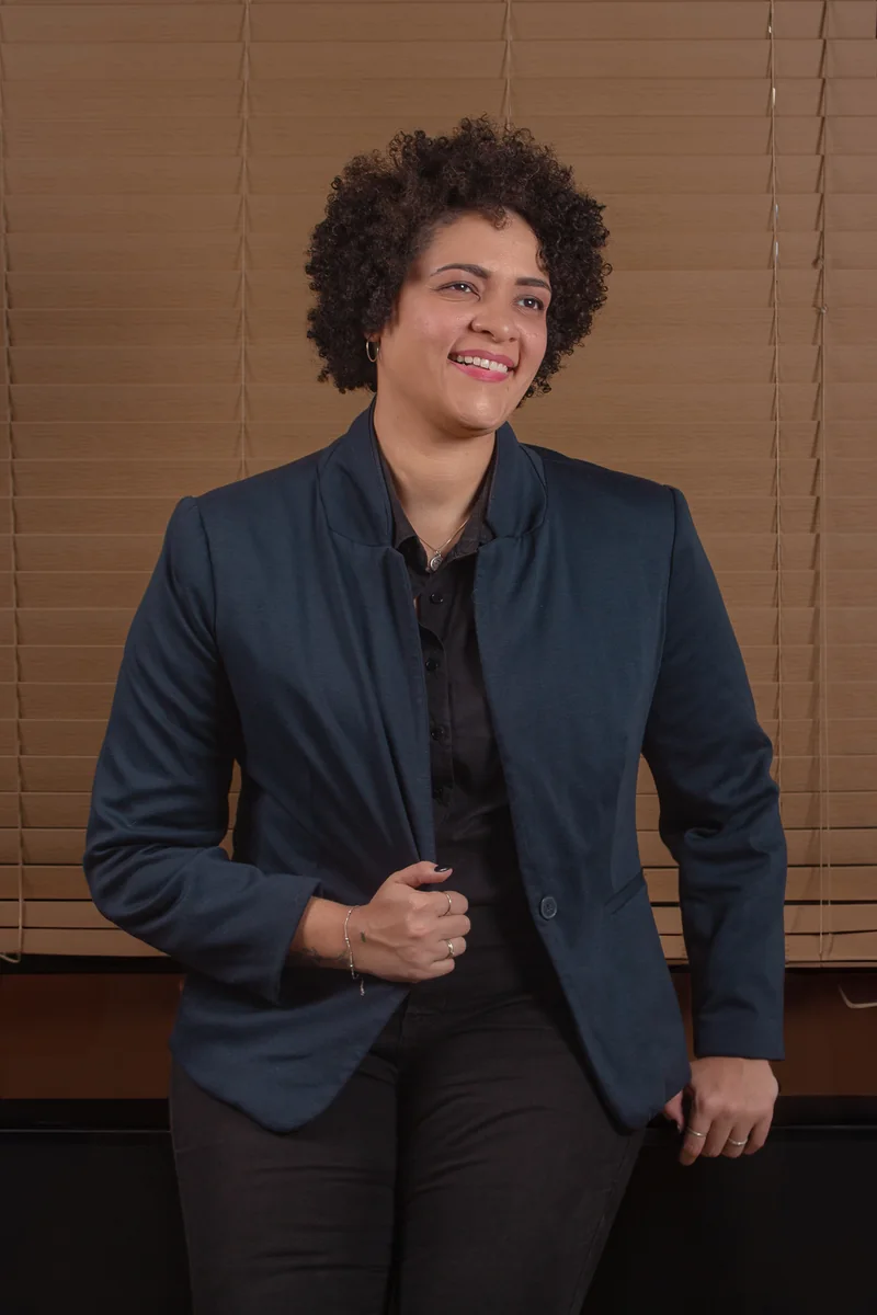 Sarah L. Lima, advogada criminalista.